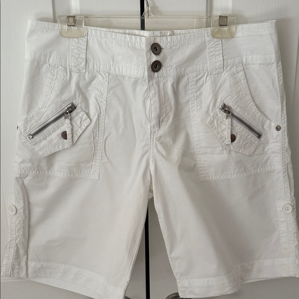 Women's White Cargo Shorts by Sanctuary SURPLUS